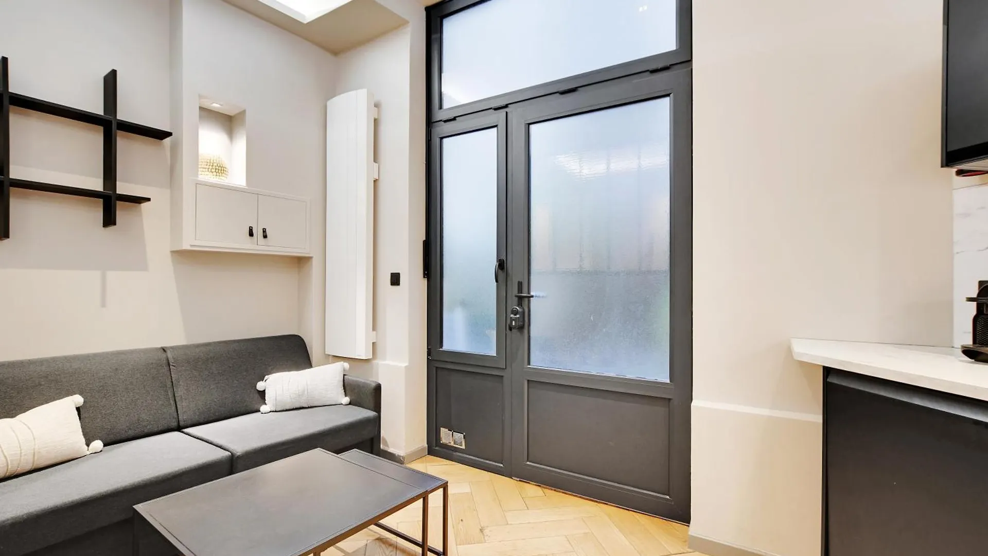 Pick A Flat'S Apartment In Champs-Elysees - Rue Marbeuf Paryż