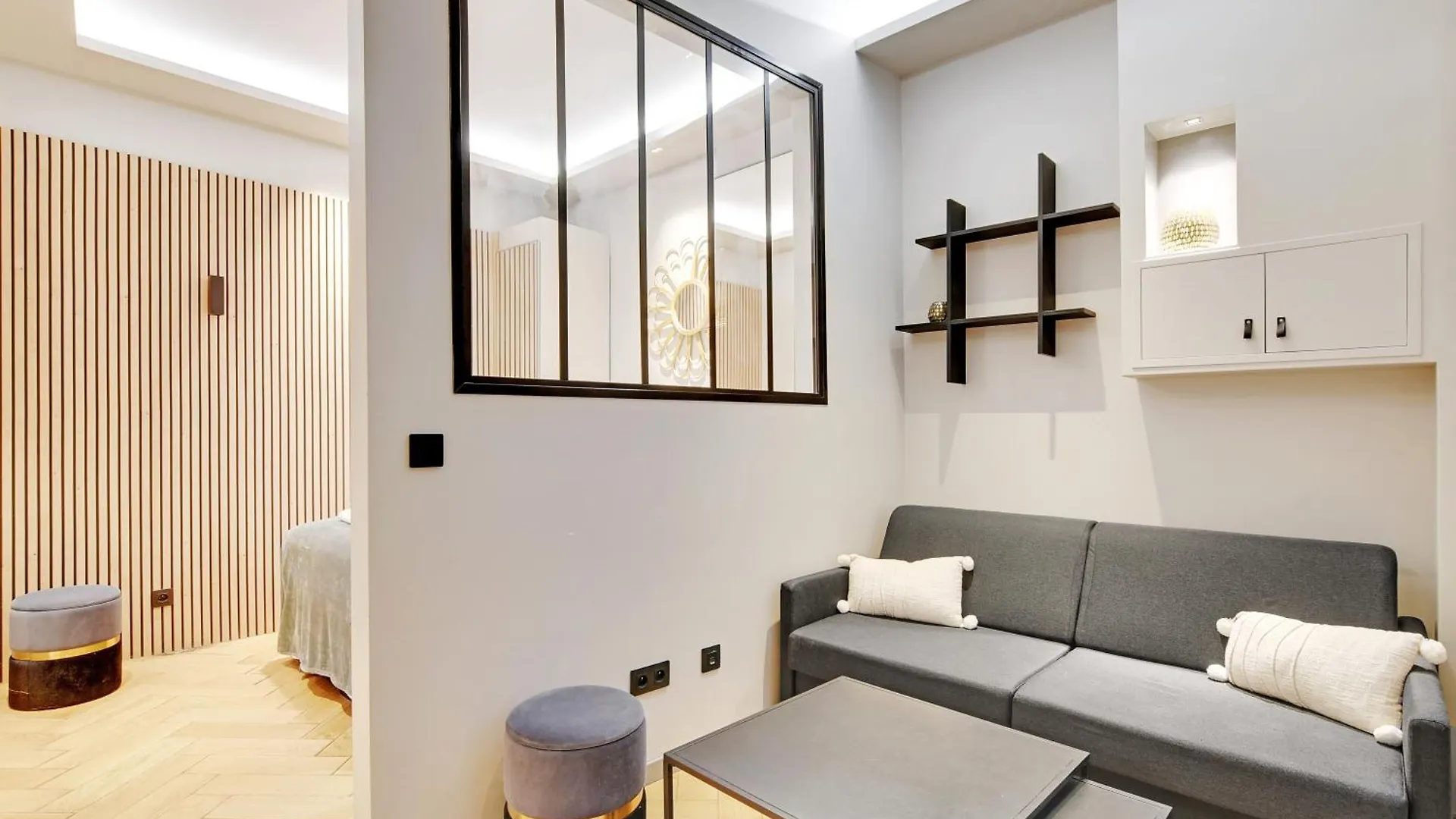 Pick A Flat'S Apartment In Champs-Elysees - Rue Marbeuf Paris
