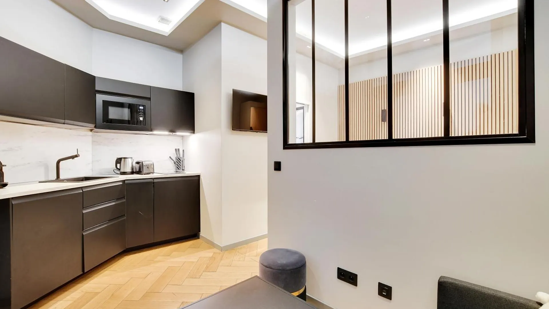 Pick A Flat'S Apartment In Champs-Elysees - Rue Marbeuf Paris Fransa
